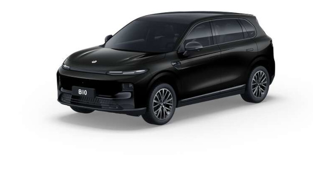 Leapmotor B10 in Metallic Black