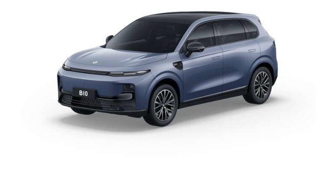 Leapmotor B10 in Starry Night Blue